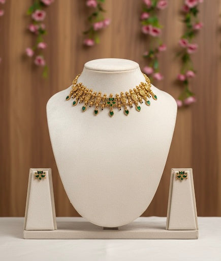 Antique Gold-Plated Choker Set with emerald Stones